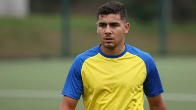 Welsh Premiership Club Signs New Defensive Midfielder